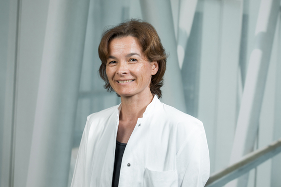 Dr. Ina Behring