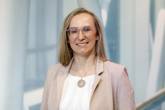 Chefarztsekretärin Anja Naumann